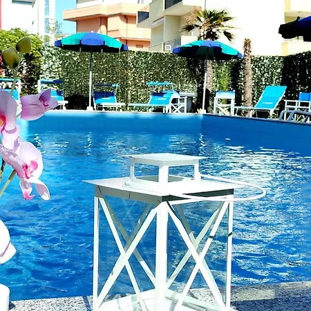 Hotel Club
