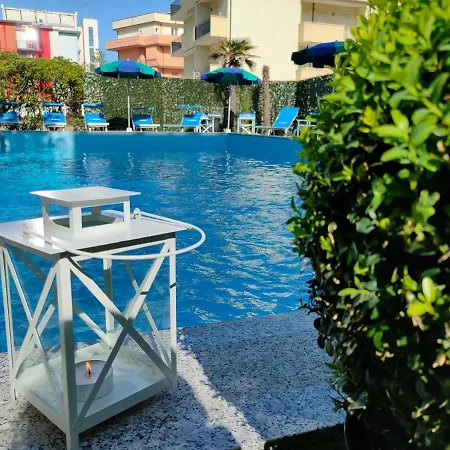 Hotel Club 3*