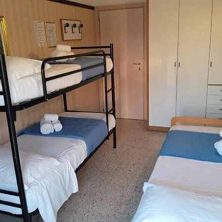 Club Hotel 3*