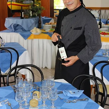 Hotel Club Cesenatico