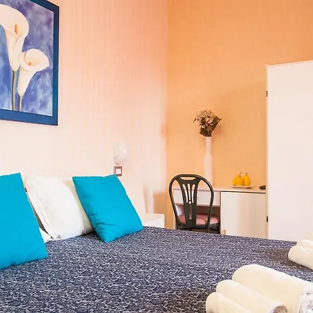 Club Hotel 3*